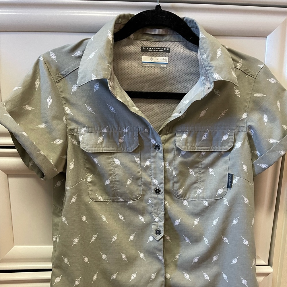 Columbia Outdoor Shirt